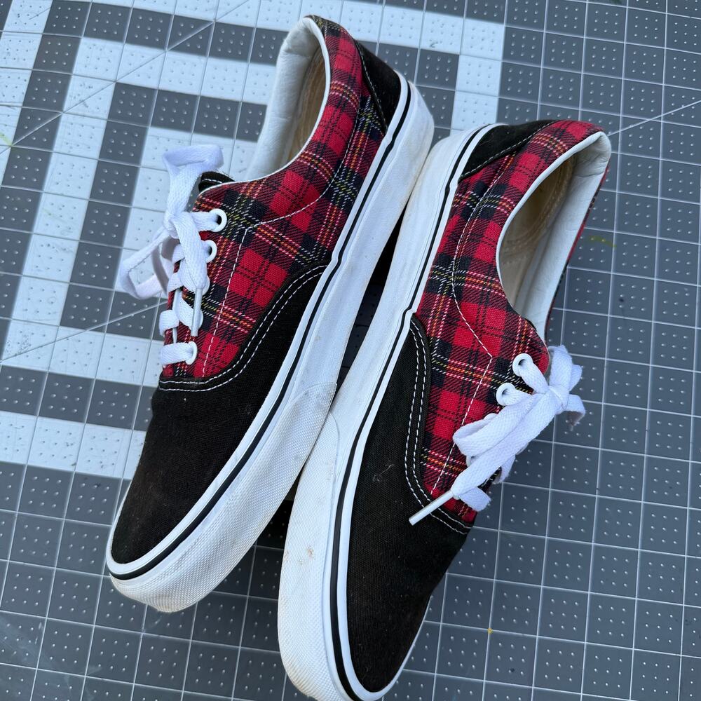 Plaid Vans Authentics - Picture 2 of 5